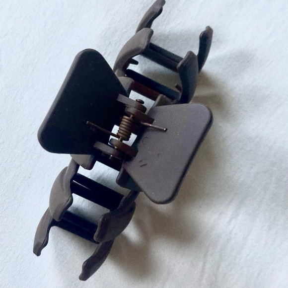 HOLIDAY PICK 🎁 Jaw Hair Clip - Picture 3 of 5